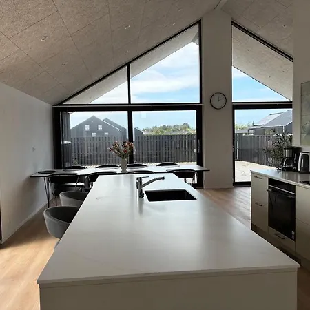 Luxury Close To The *