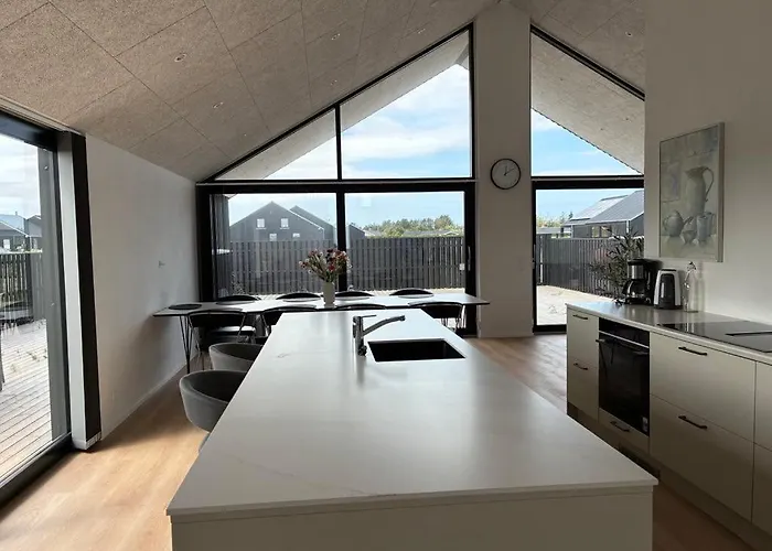 Luxury Close To The *